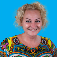 Dóra